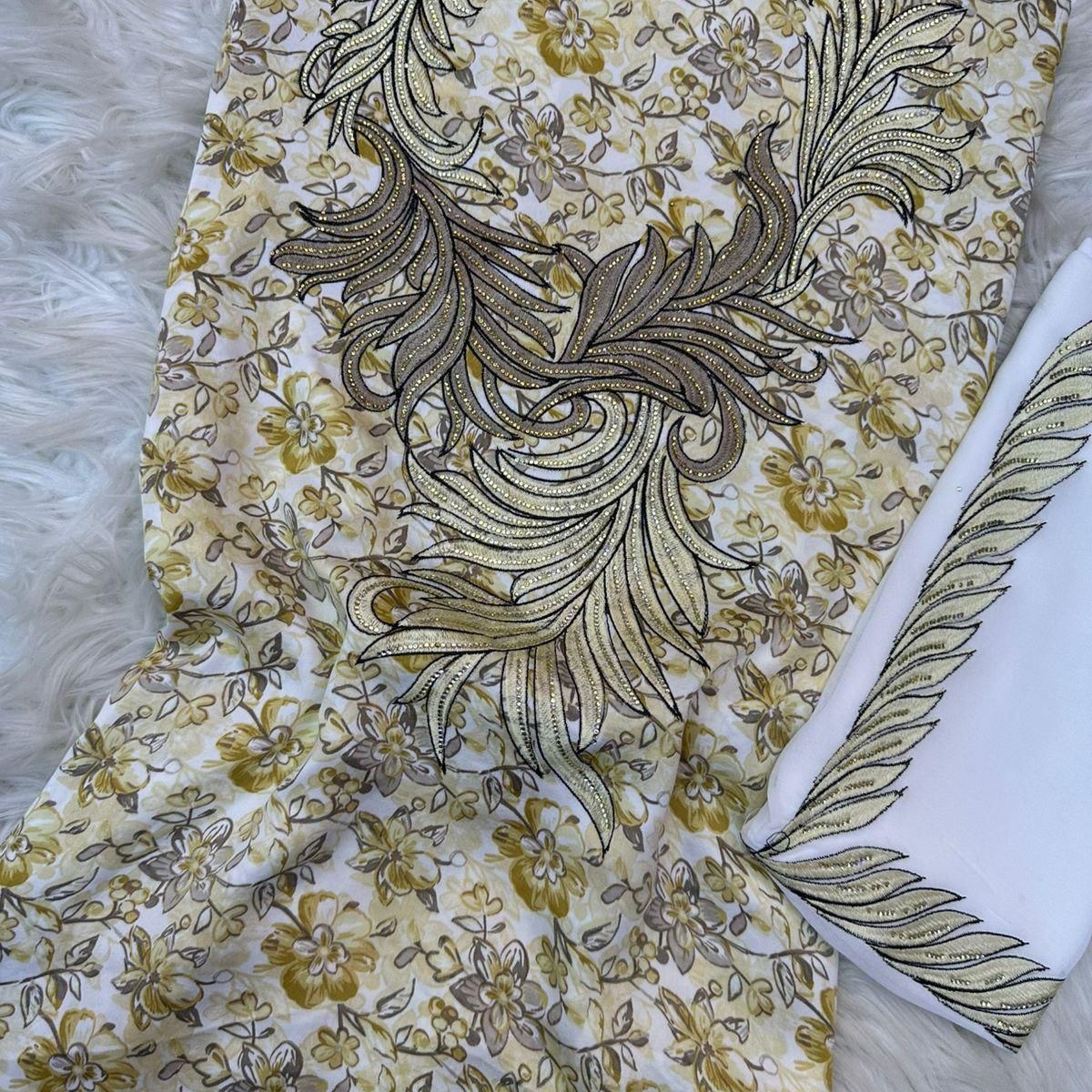 Gallery image for Silk mukhawwar embroidery with sheila served with stone Y-05