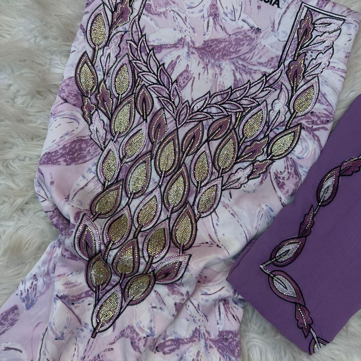 Gallery image for Silk mukhawwar embroidery with sheila served with stone Y-05